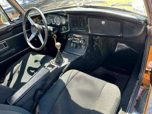 1974 MGB ROADSTER